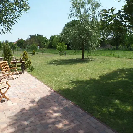 Gemutliches Ferienhaus * Balatonbereny